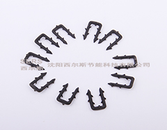 Wire mesh clip